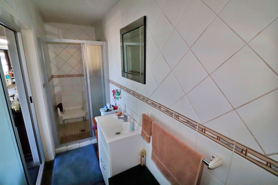 3 Bedroom Property for Sale in Sunnyridge Eastern Cape